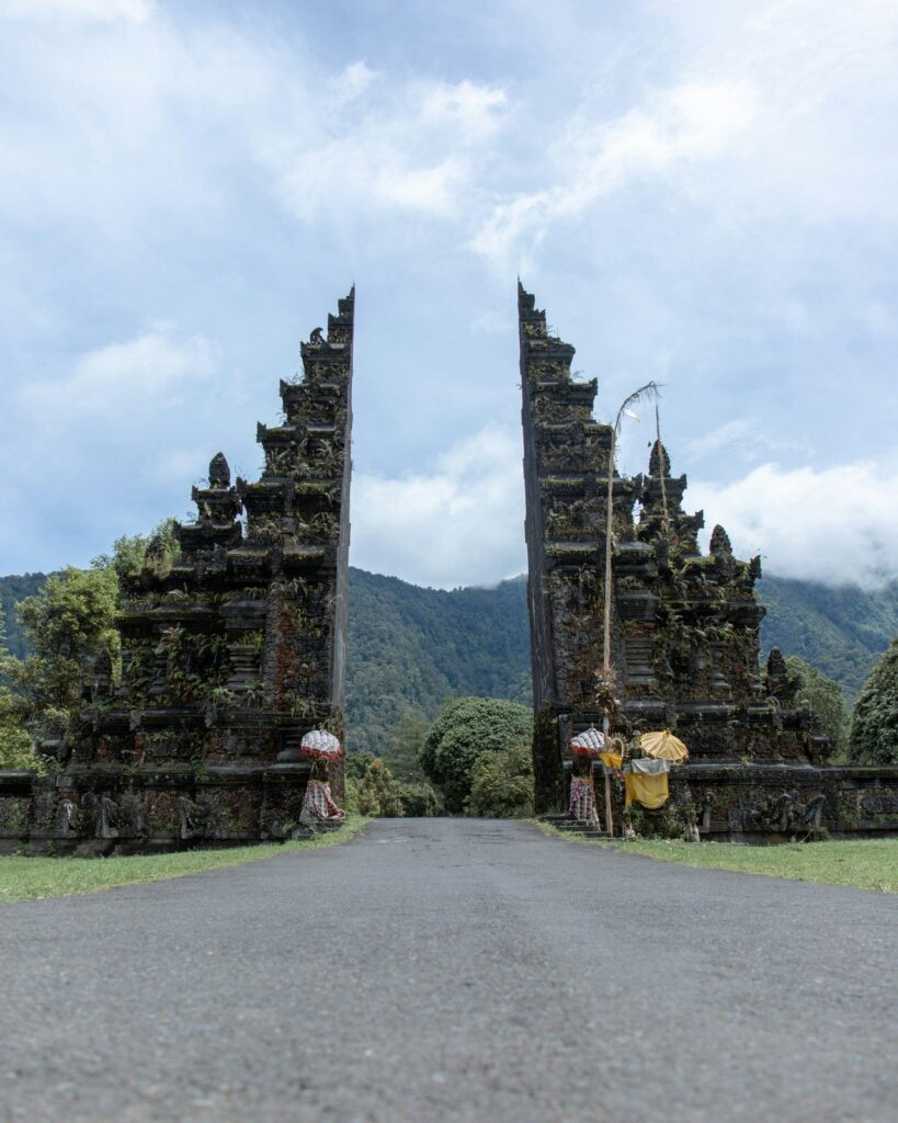 Package Tour Bali 1 Days Lempuyang